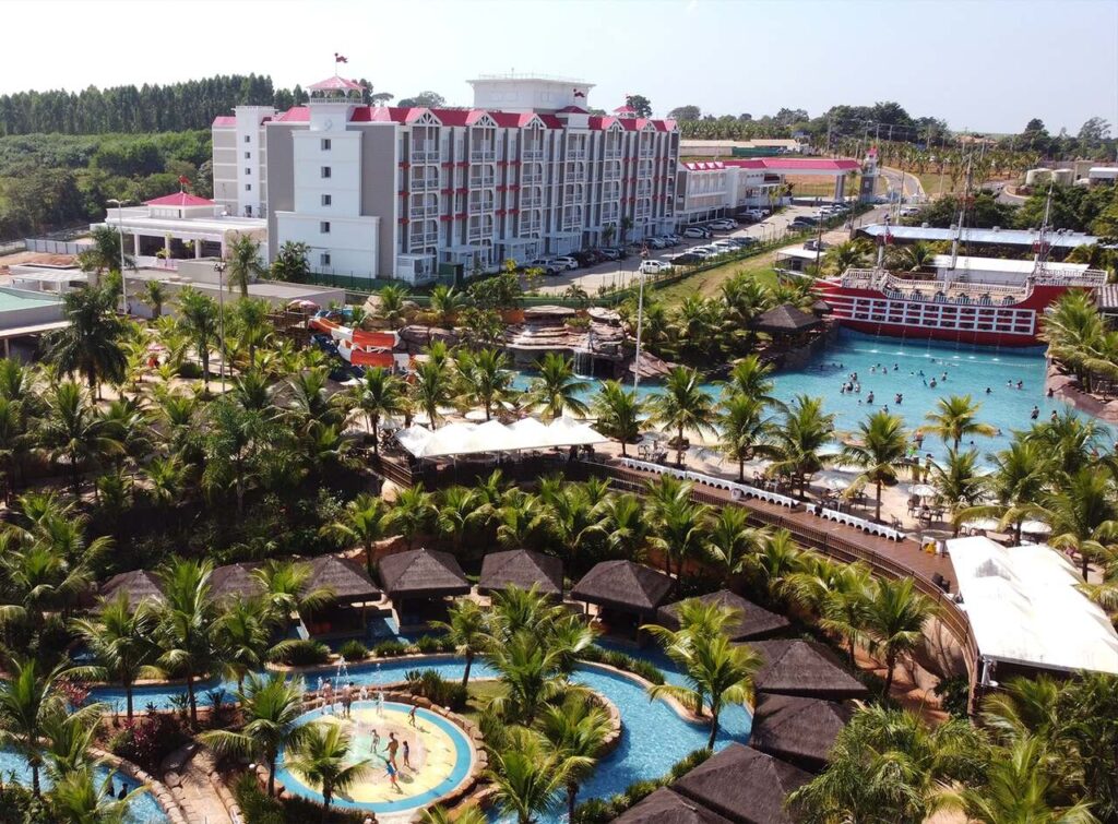 20 1440 x 1062 Resort Easy Resize.com
