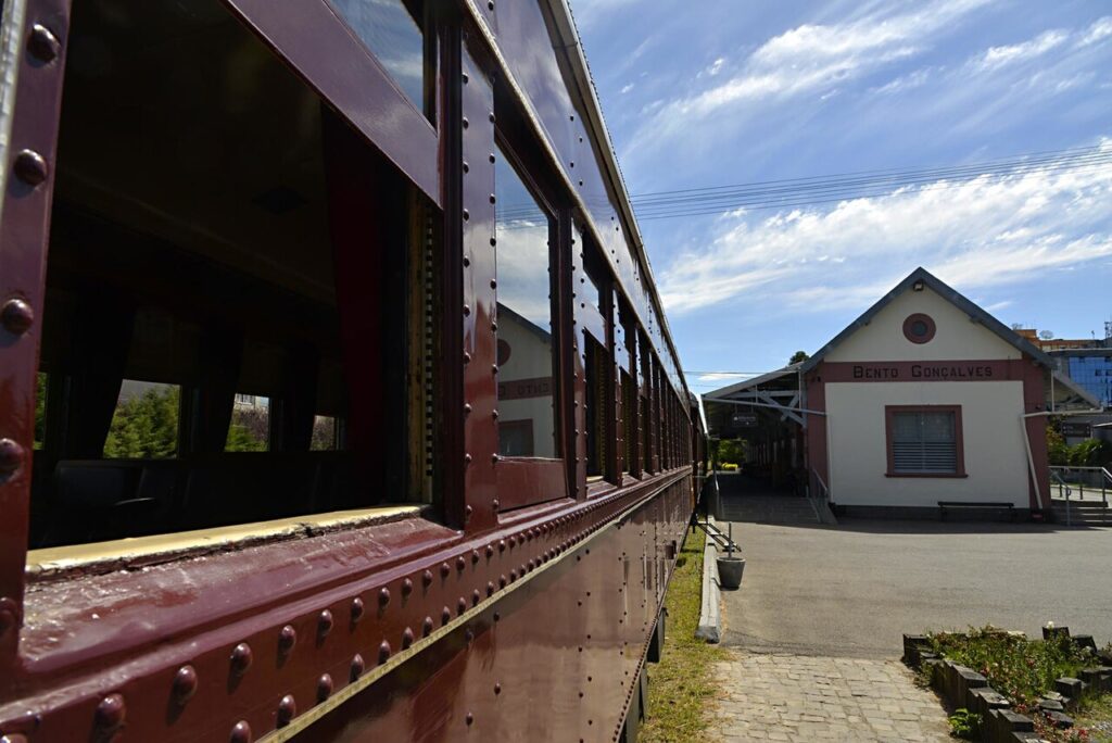 Passeio de trem Maria Fumaca Bento Goncalves RS credito Renato Soares MTUR Easy Resize.com