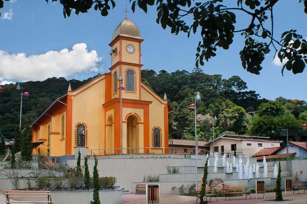 igreja matriz de santo antonio do pinhal Easy Resize.com