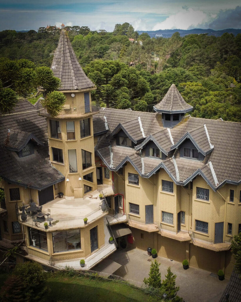 Você sabia que existe um universo mágico escondido aqui no Brasil? 2 1307 03 Easy Resize.com