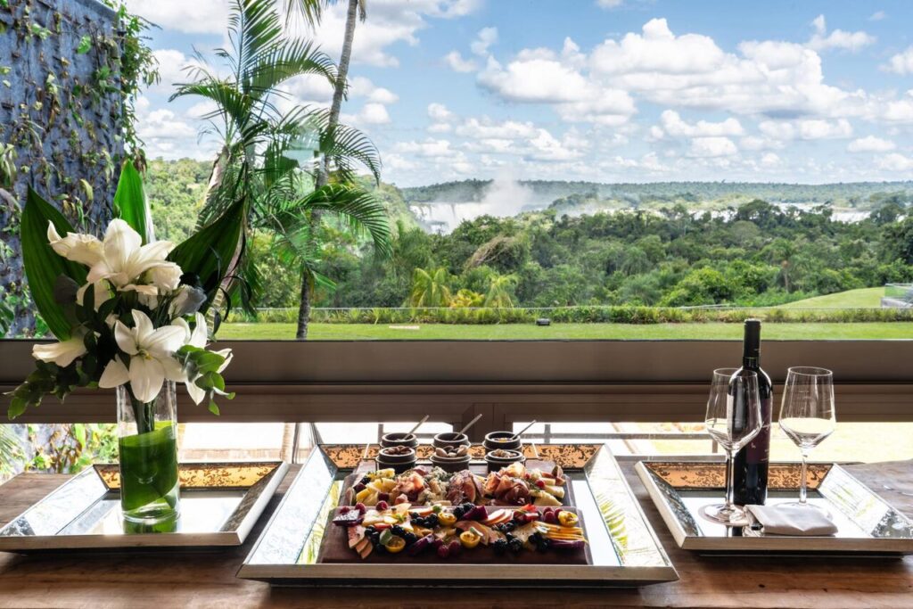Gran Meliá Iguazú e Casa Lucia: dois excelentes destinos para as festas de fim do ano na Argentina 2 175oGranMeliaIguazu Grand Suite RedLevel Amenities Easy Resize.com