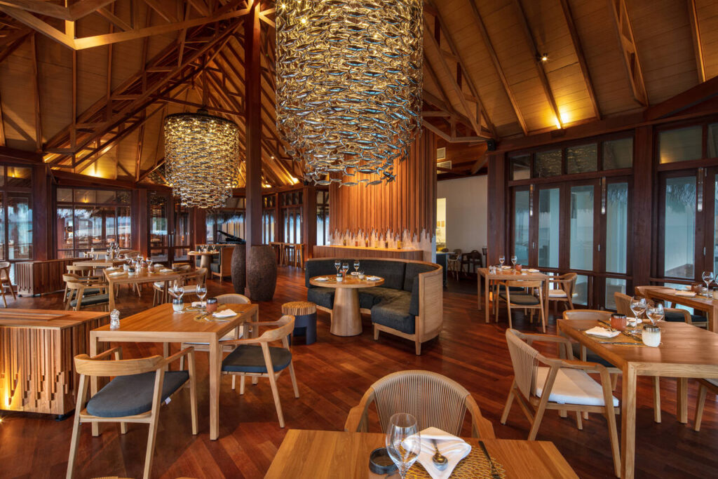 Heritance Aarah: Um refúgio gastronômico e sensorial nas Maldivas 5 Baani Falhu Bar 3 Easy Resize.com