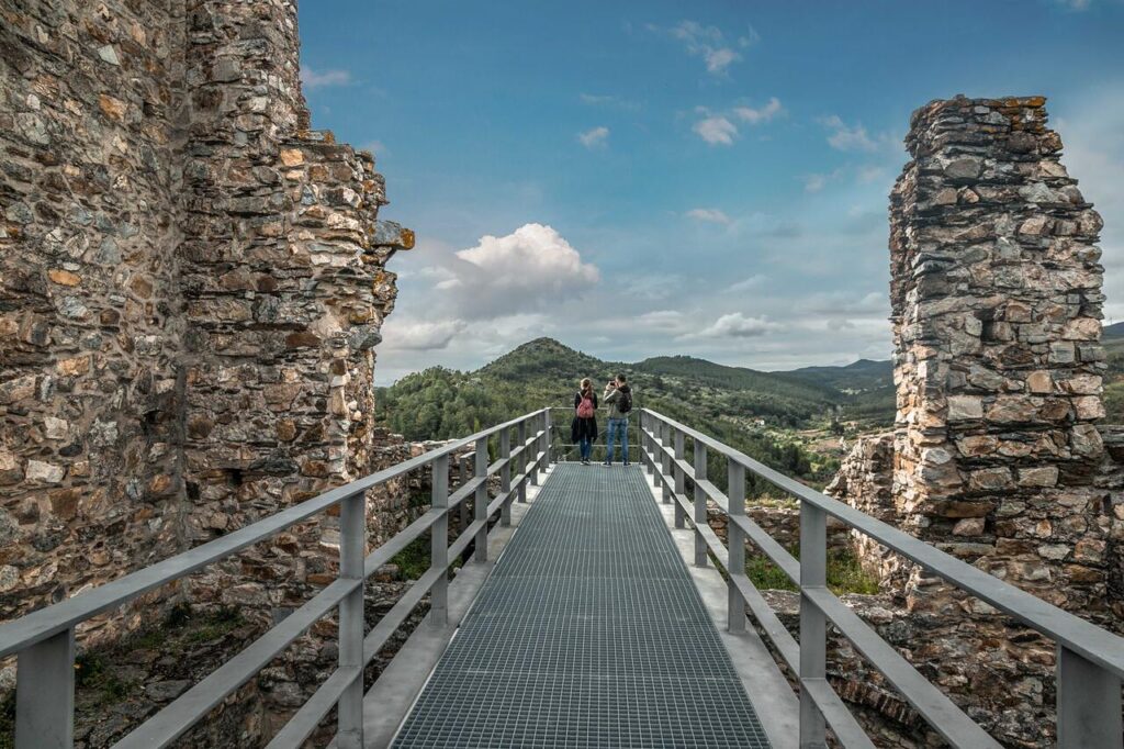 Caminhar pelo Alentejo é o melhor jeito de descobrir a essência da região 6 Caminhadas pelo Alentejo Turismo do Alentejo3 Easy Resize.com
