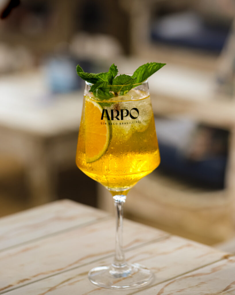 Restaurantes imperdíveis para aproveitar Búzios durante a semana 5 Drink Anexo Praia Easy Resize.com