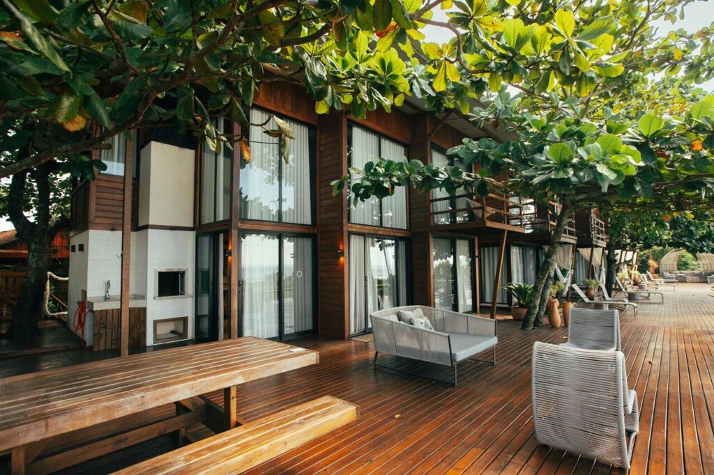 Ranking elege as 15 melhores pousadas do Brasil. Ilha do Mel, no PR, está entre elas 2 Ilha do Mel Lodges 9 Easy Resize.com