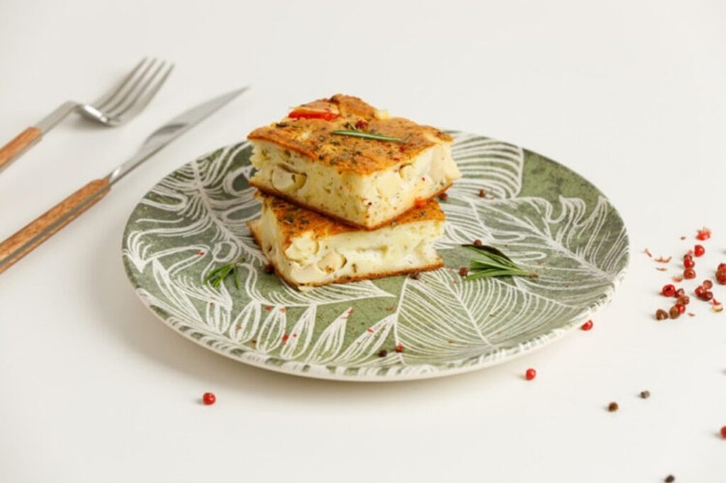 Farinha de arroz: 5 pratos leves e sem glúten para incluir no cardápio do dia a dia 2 Torta salgada de azeitona e atum Easy Resize.com