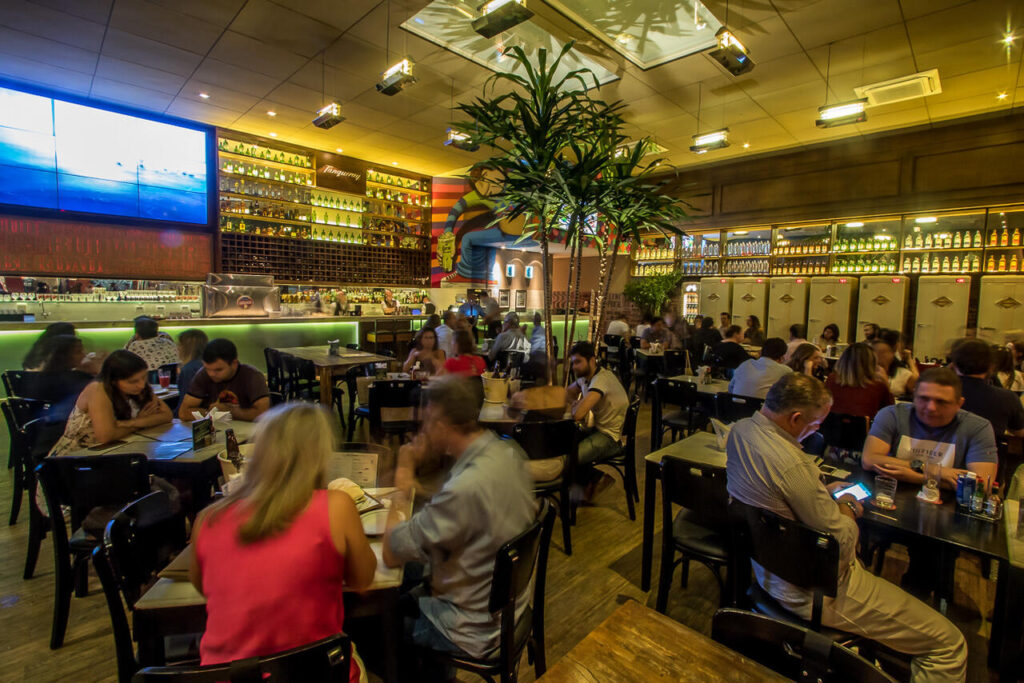 Bares para assistir à Fórmula 1 em São Paulo 3 ambiente boteco sao conrado foto leo feltran 26 Easy Resize.com