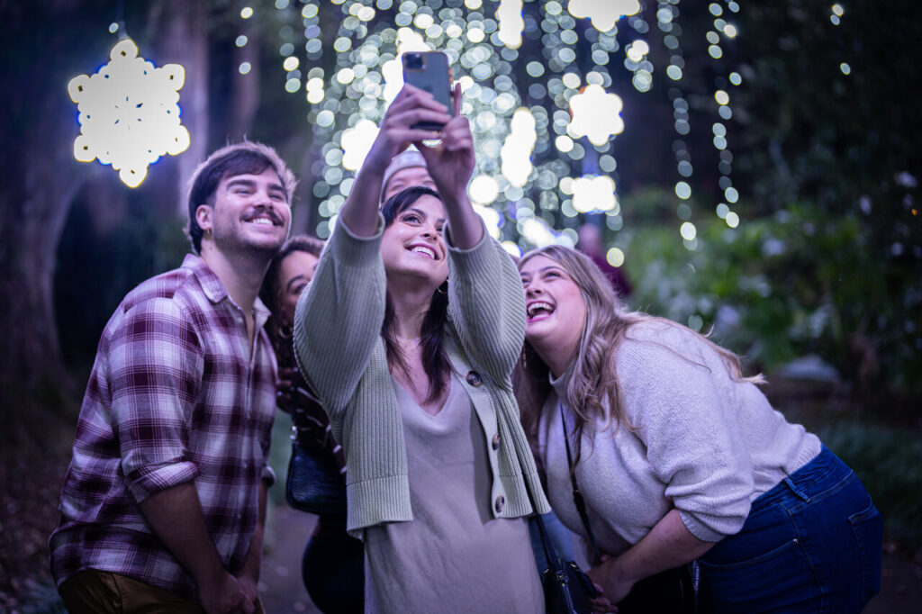 Orlando celebra a temporada de fim de ano com 70 dias de festividades 2 vo dazzling nights 2023 broll stills 106 Easy Resize.com