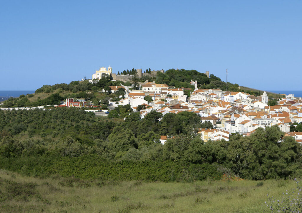 Conheça os encantos de Santiago do Cacém, no Alentejo 13 Vista geral de Santiago do Cacem Santiago do Cacem credito Turismo do Alentejo Easy Resize.com