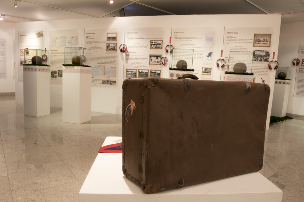 Museu do Futebol inaugura mostra sobre a primeira excursão à Europa de um time brasileiro 3 DSC 0545 Easy Resize.com
