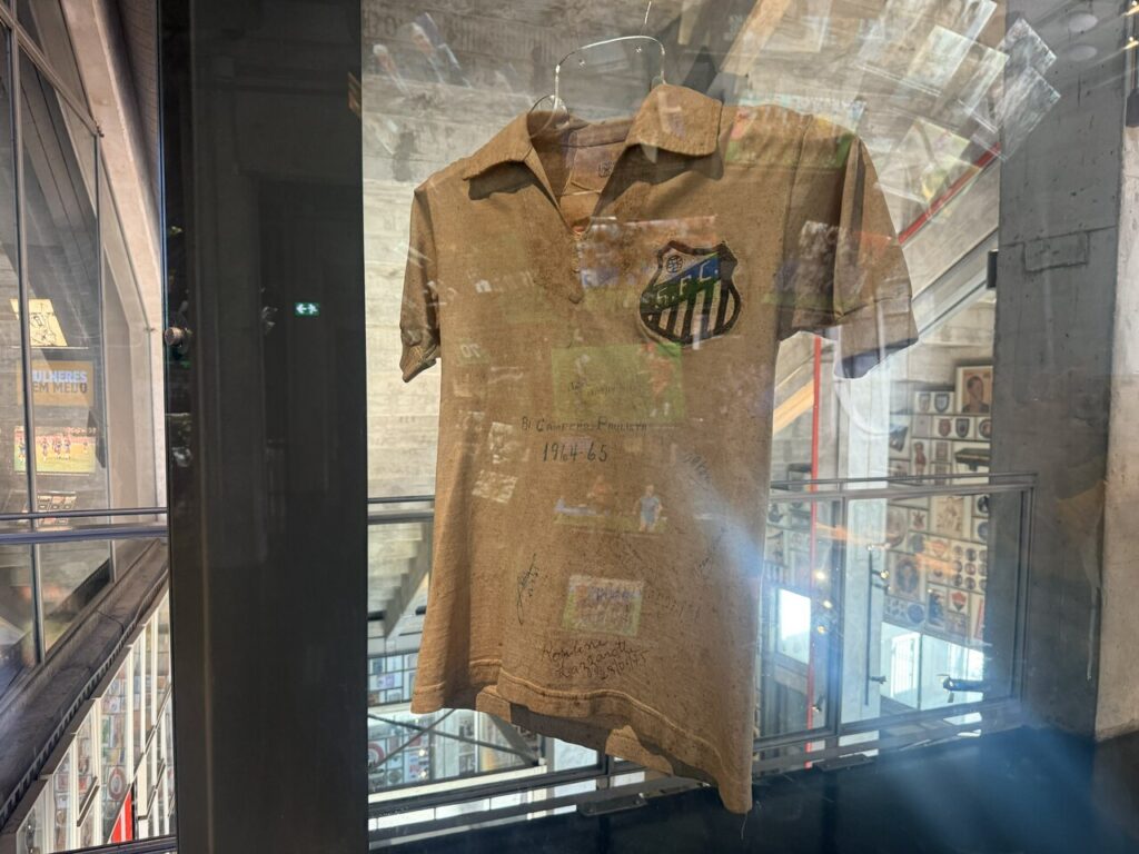 Museu do Futebol exibe camisas históricas inéditas a partir desta semana 2 San2 Easy Resize.com